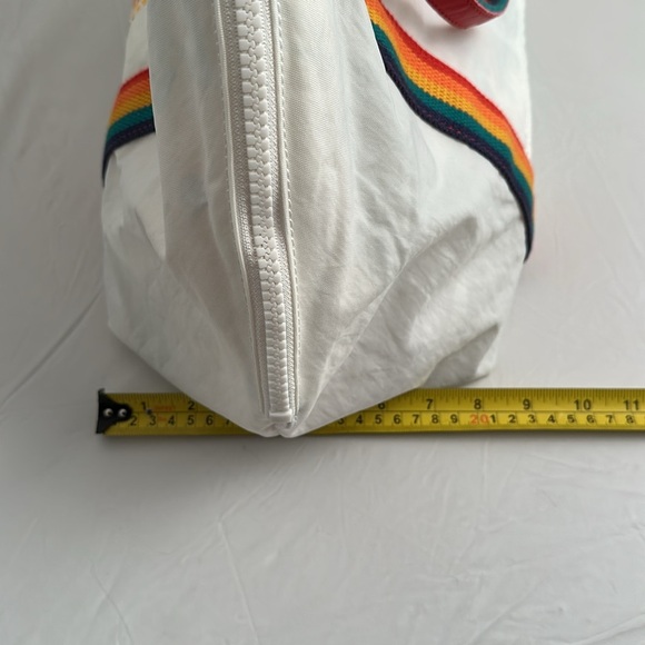 Kipling Art Medium Pride alabaster white multicolor logo rainbow strap tote bag - Picture 11 of 14